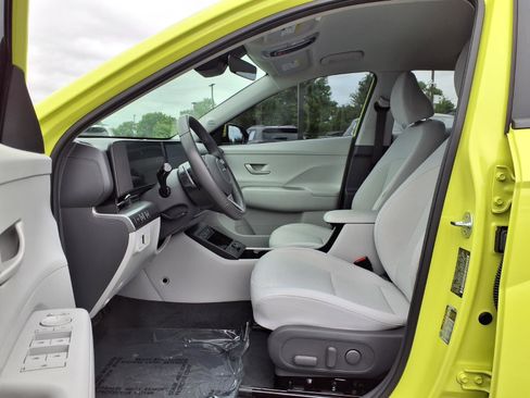 Used 2024 Hyundai Kona SEL w/ Convenience Package FWD image 19