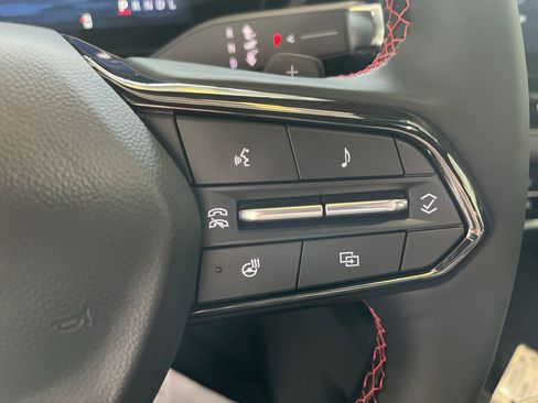 New 2026 Chevrolet Equinox RS FWD image 20