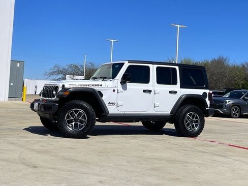 Used 2025 Jeep Wrangler Unlimited Rubicon image 1