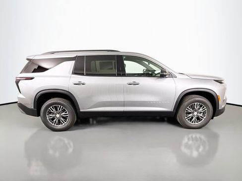 New 2026 Chevrolet Traverse LT w/ Enhanced Driving Package FWD image 10