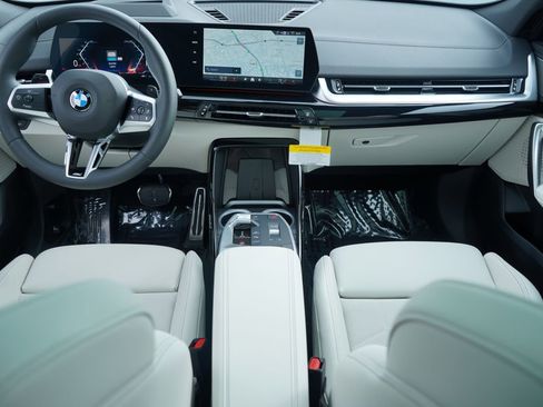 New 2026 BMW X2 xDrive28i w/ Technology Package image 12