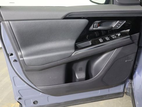 Used 2023 Subaru Solterra AWD image 19