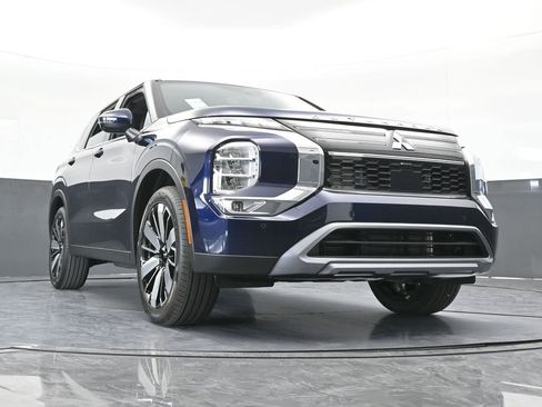 New 2026 Mitsubishi Outlander SE image 75