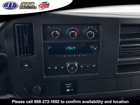 Used 2013 Chevrolet Express 3500 Extended image 14