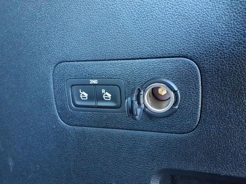 Used 2023 Hyundai Santa Fe SEL w/ Premium Package image 12