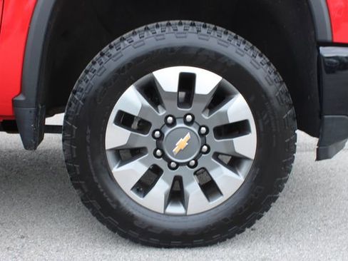 Used 2024 Chevrolet Silverado 2500 Custom w/ Custom Value Package AWD/4WD image 36