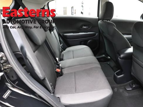 Used 2020 Honda HR-V LX image 21