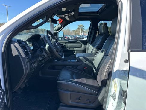 Used 2024 RAM 3500 Limited image 7