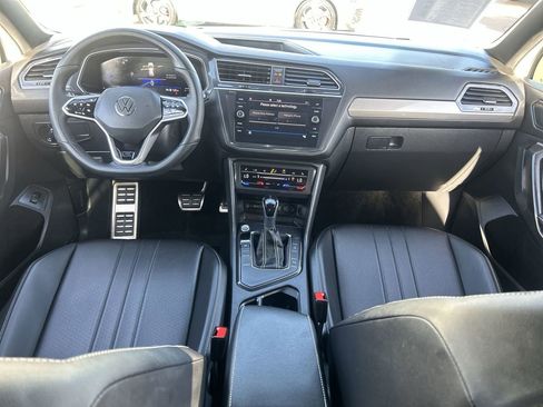 Certified 2024 Volkswagen Tiguan SE R-Line FWD image 12