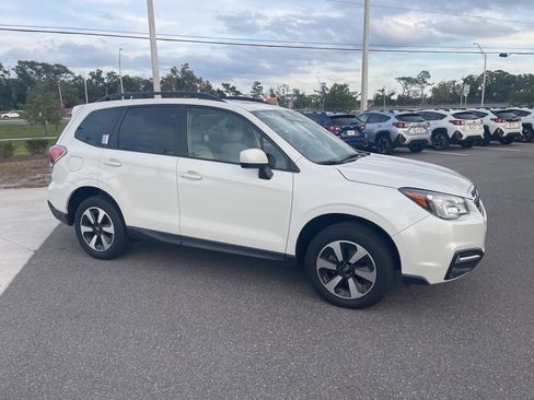 Used 2018 Subaru Forester 2.5i Premium w/ Popular Package #2A image 4