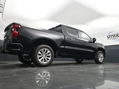 Used 2025 Chevrolet Silverado 1500 Custom RWD image 32
