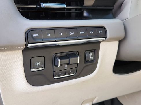 Used 2021 Cadillac Escalade Sport Platinum AWD/4WD image 25