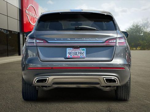 Used 2022 Lincoln Nautilus FWD w/ Premium Package image 8