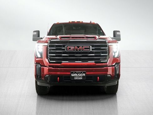Used 2024 GMC Sierra 2500 AT4 w/ Technology Package AWD/4WD image 8