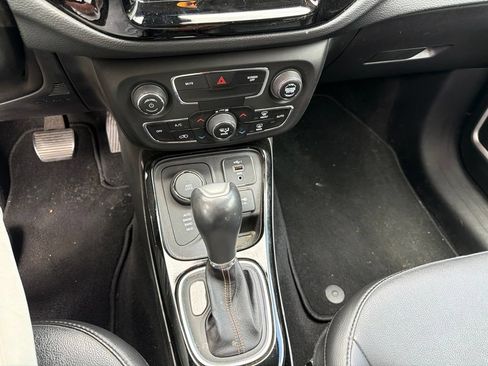 Used 2019 Jeep Compass Limited AWD/4WD image 10