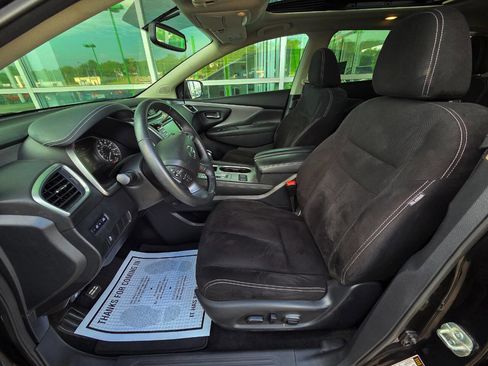 Used 2019 Nissan Murano SV w/ Premium Package image 11