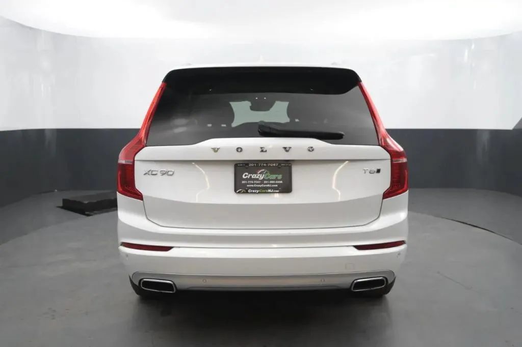 Used 2021 Volvo XC90 T6 Momentum AWD/4WD image 3