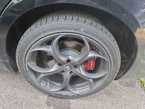 Used 2019 Alfa Romeo Giulia Ti w/ Nero Edizione image 7