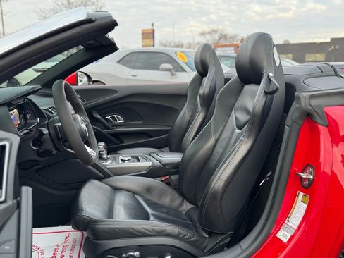 Used 2018 Audi R8 V10 image 25