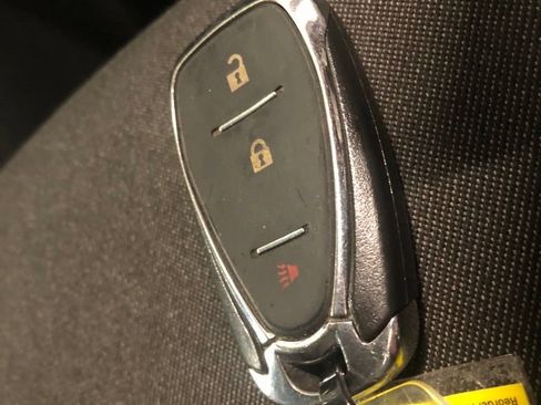 Used 2020 Chevrolet Equinox LT w/ LPO, Floor Liner Package AWD/4WD image 32