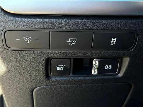 Certified 2025 Hyundai Palisade SEL image 19