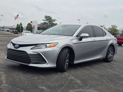 Certified 2023 Toyota Camry XLE FWD image 13