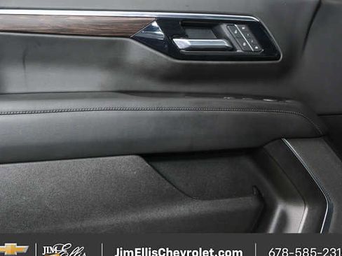 Used 2025 Chevrolet Tahoe LT image 6