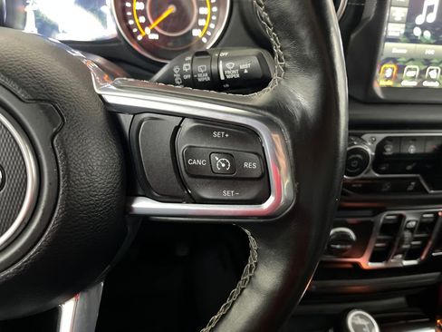 Used 2021 Jeep Wrangler Unlimited Sahara image 57