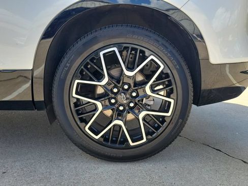 Used 2024 Chevrolet Blazer RS w/ Driver Confidence II Package FWD image 9