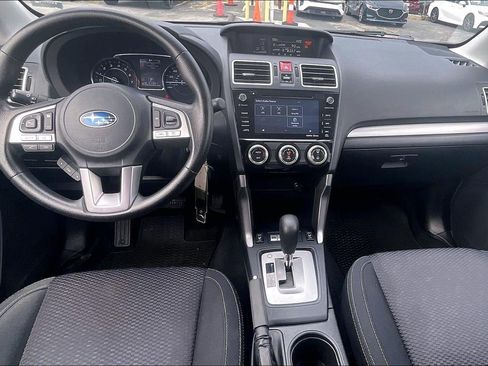 Used 2018 Subaru Forester 2.5i Premium AWD/4WD image 16