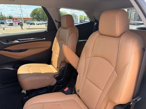 Used 2019 Buick Enclave Essence w/ Trailering Package, 5000 lbs. FWD image 9