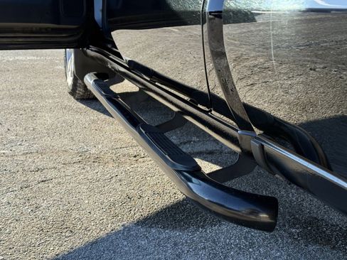 Used 2019 Chevrolet Silverado 1500 RST image 12