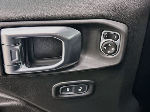 Used 2023 Jeep Wrangler Unlimited w/ 8.4" Radio Group AWD/4WD image 15