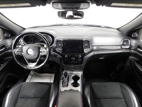 Used 2021 Jeep Grand Cherokee Trailhawk w/ Premium Lighting Group AWD/4WD image 42