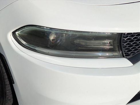 Used 2017 Dodge Charger SRT w/ Harman/Kardon Audio Group RWD image 9