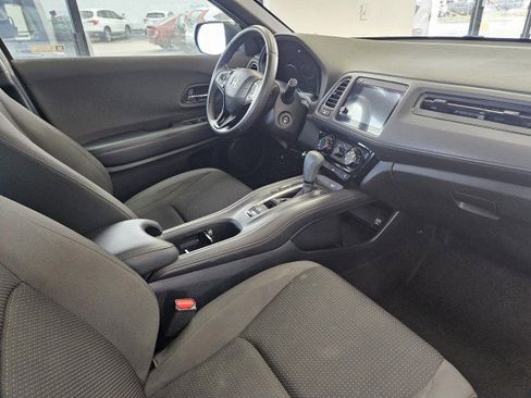 Used 2023 Honda HR-V LX image 12