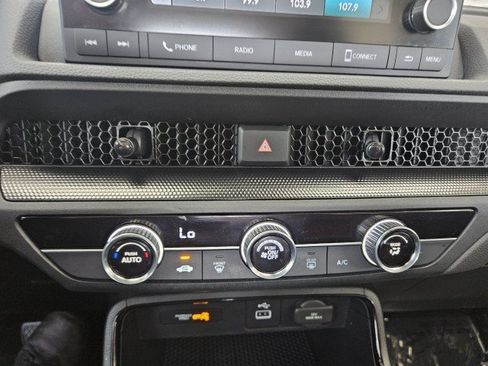 Used 2024 Honda CR-V LX image 24