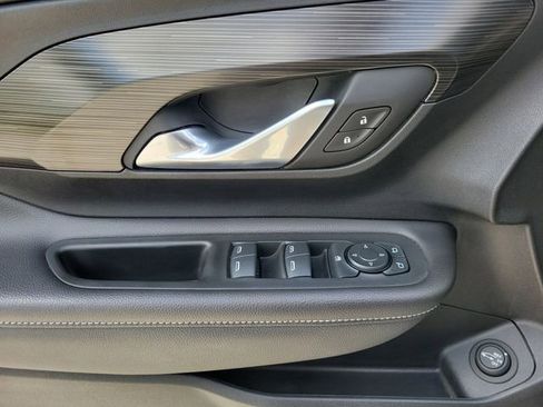 Used 2022 GMC Terrain SLE w/ Driver Convenience Package FWD image 20