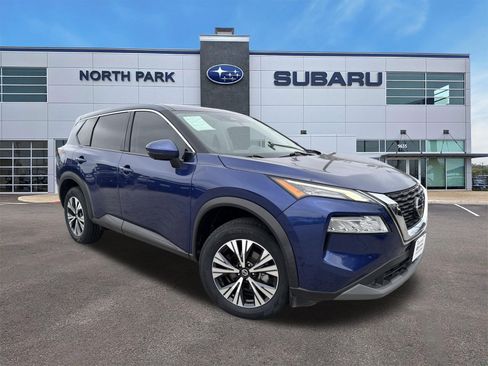 Used 2021 Nissan Rogue SV FWD image 1