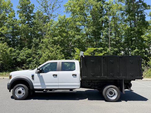 Used 2018 Ford F450 XL w/ Power Equipment Group RWD image 2