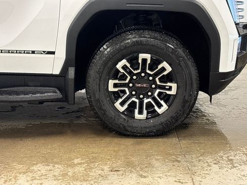 New 2026 GMC Sierra EV Elevation AWD/4WD image 19