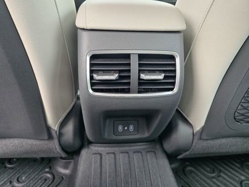 Used 2024 Hyundai Sonata Limited image 24