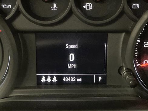 Used 2024 Chevrolet Silverado 2500 Custom w/ Custom Value Package image 6