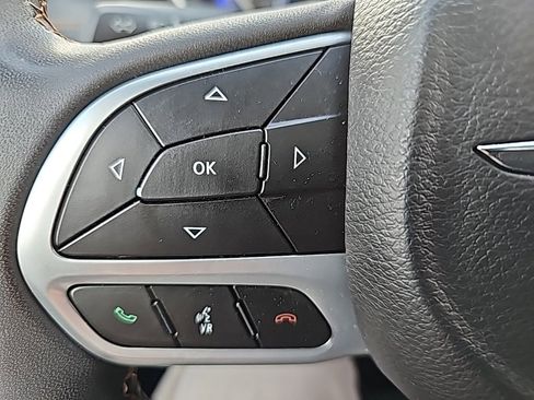 Certified 2022 Chrysler Pacifica Pinnacle image 38