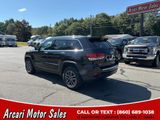 Used 2021 Jeep Grand Cherokee Limited image 3