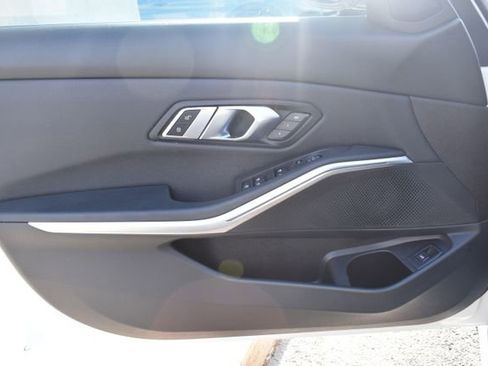 Used 2021 BMW 330i Sedan RWD image 19