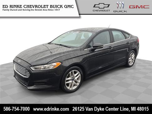 Used 2015 Ford Fusion SE image 1