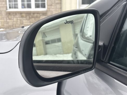 Used 2022 Jeep Compass Altitude w/ Convenience Group image 13