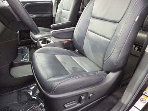 Used 2019 Toyota Sienna SE w/ SE Preferred Package AWD/4WD image 27