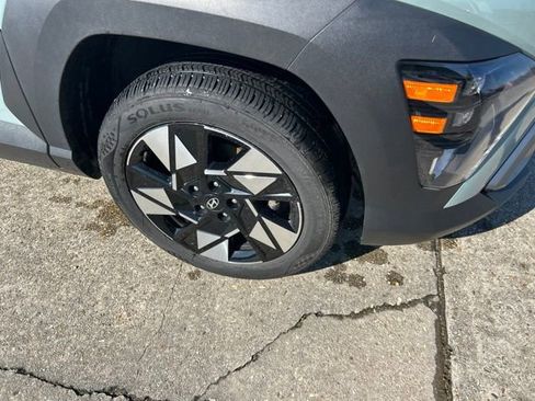 Used 2024 Hyundai Kona SEL AWD/4WD image 5